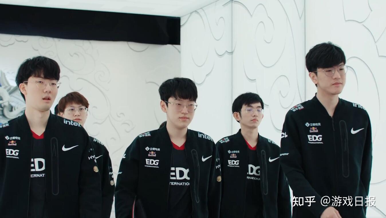 的联系更加 的联系更加